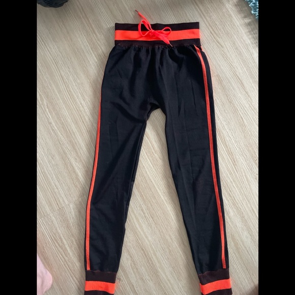 Fashion Nova Orange stripe leggings - Picture 1 of 2